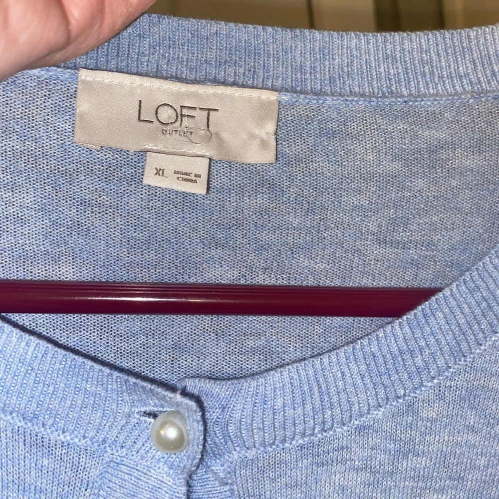 LOFT Women’s Sweater - Picture 3 of 5
